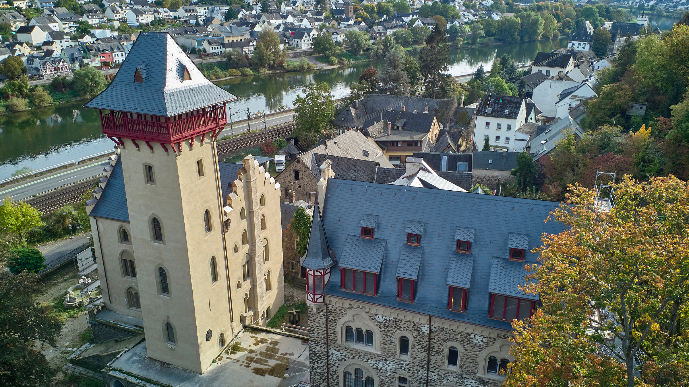 Luftaufnahme SchlossLiebig
